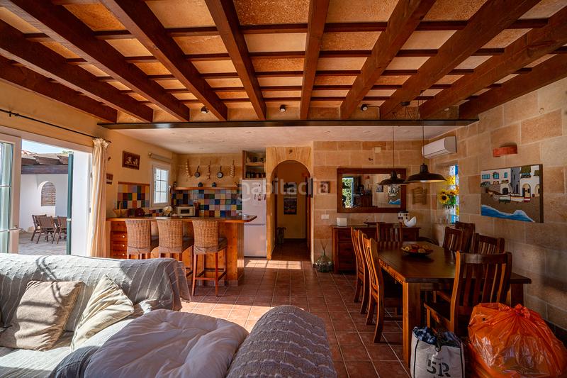 Foto 5678f863-97f9-4775-a741-e81db46446a1. Chalet  unifamiliar doble con vistas al mar en Es Mercadal