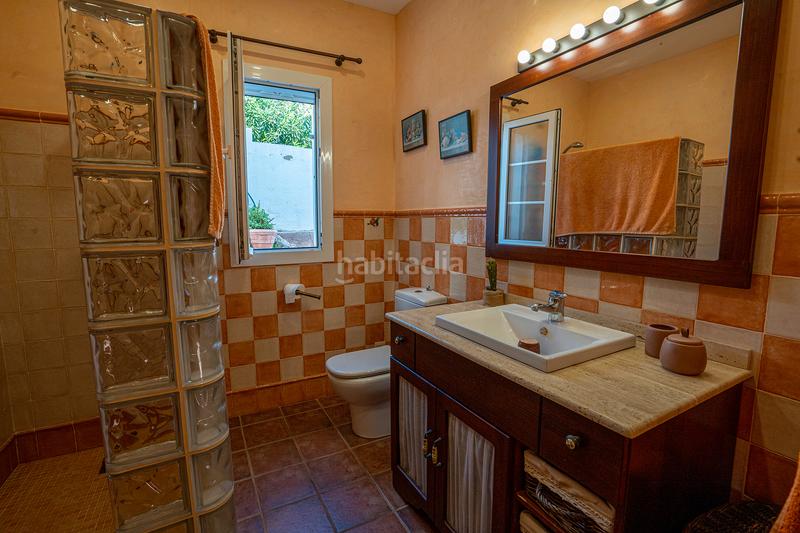 Foto 63664153-44fb-4a1d-8d63-0f16257a48c5. Chalet  unifamiliar doble con vistas al mar en Es Mercadal