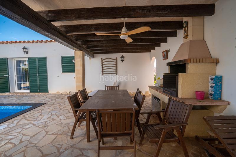 Foto be7db895-8800-47a2-b42d-9be7fe26083d. Chalet  unifamiliar doble con vistas al mar en Es Mercadal