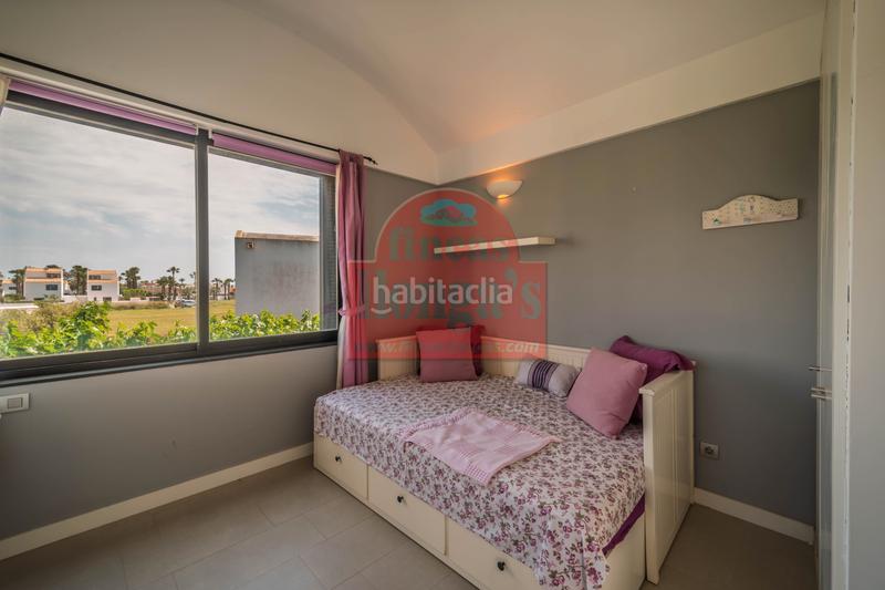 Foto 5c03a943-1a09-4595-9d11-21cdf5c7b765. Xalet amb xemeneia piscina a Cala Blanca Ciutadella de Menorca