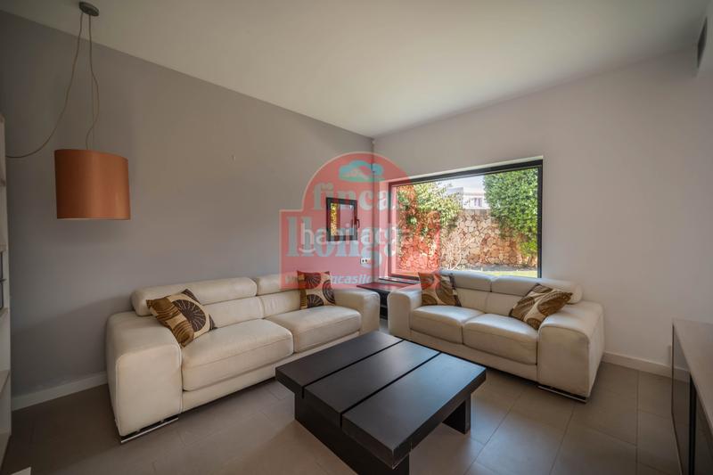 Foto c769a85a-2a03-40be-9b60-add9c305964f. Xalet amb xemeneia piscina a Cala Blanca Ciutadella de Menorca