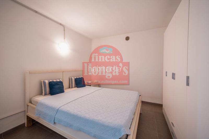 Foto e59c1b4b-3536-4d62-b54c-15951f1873aa. Xalet amb xemeneia piscina a Cala Blanca Ciutadella de Menorca