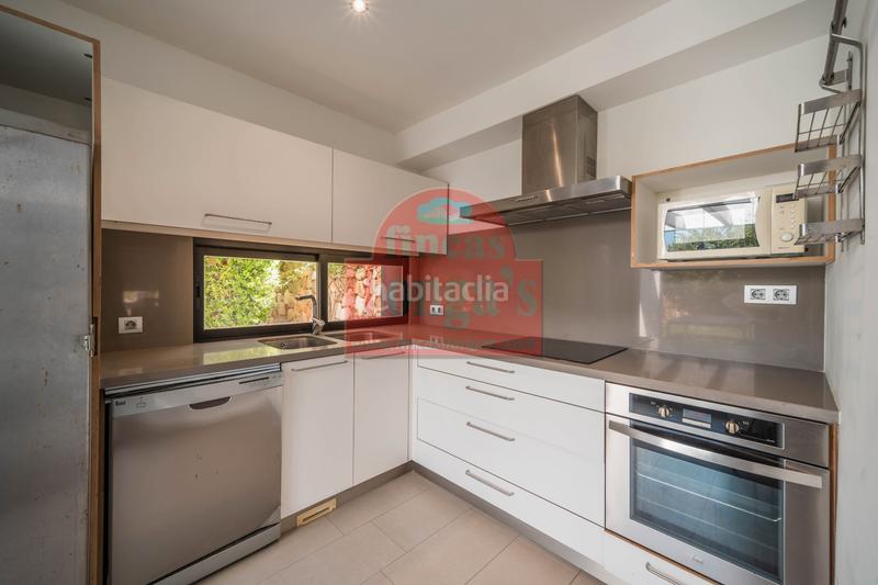 Foto fd66770d-20bc-47cc-92fb-1f4bd4312782. Xalet amb xemeneia piscina a Cala Blanca Ciutadella de Menorca