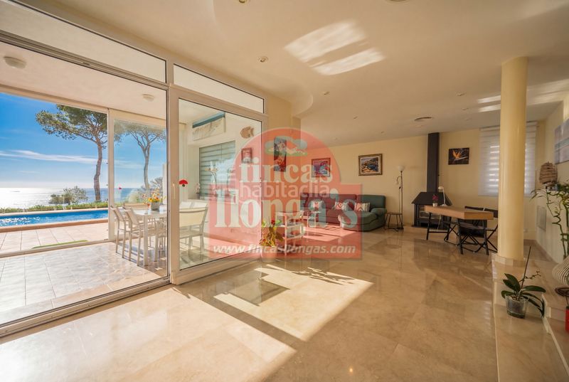 Foto 56653986-cbb4-4770-be2f-79d3be42513d. Xalet amb xemeneia piscina a Badia Blava-Badia Gran-Tolleric Llucmajor