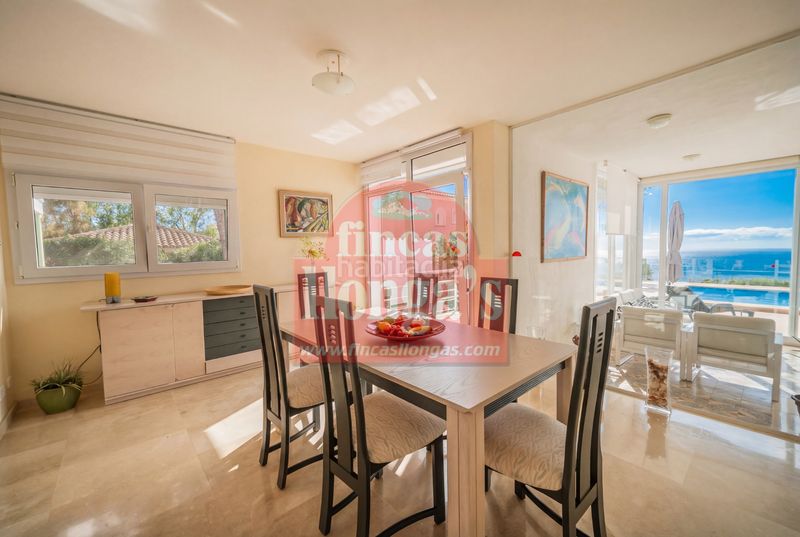 Foto fae6c9e4-4ee0-4d78-87db-e059f89b44fc. Xalet amb xemeneia piscina a Badia Blava-Badia Gran-Tolleric Llucmajor