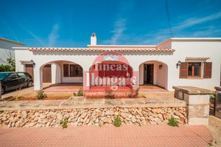 Chalet en Ciutadella. Chalet independiente con garaje en son oleo