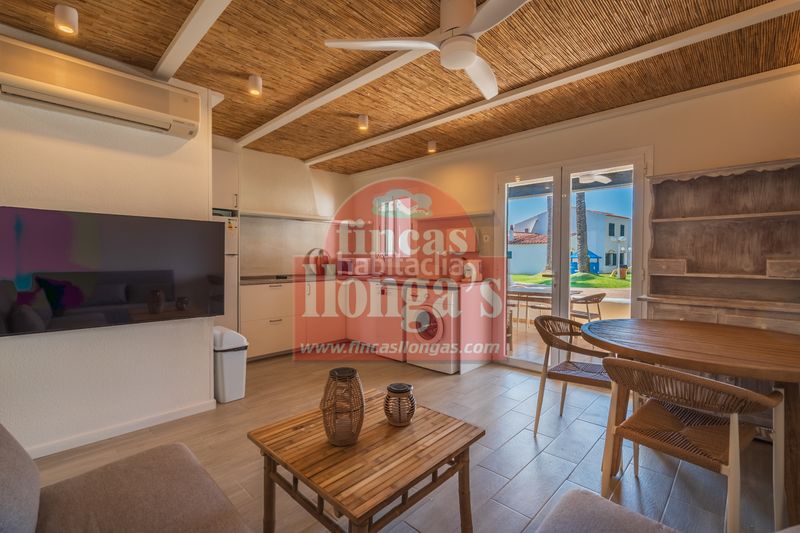 Foto 43d04fff-8820-48a1-acf1-3fa9d717b07c. Casa pareada apartamento reformado con terraza en cala’n bosch en Ciutadella de Menorca