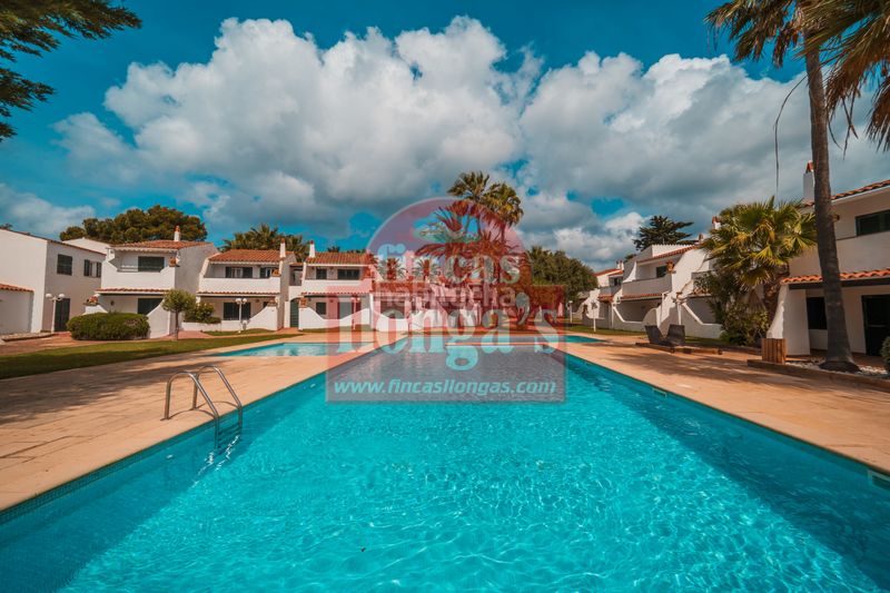 Foto 95b968aa-8aaf-47a1-991a-09e4fc61a7ff. Casa pareada apartamento reformado con terraza en cala’n bosch en Ciutadella de Menorca