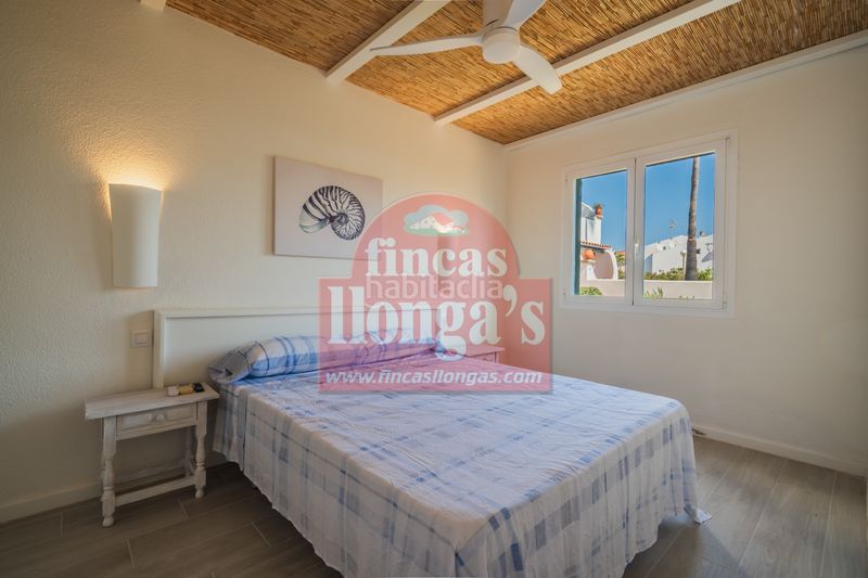 Foto d94f7840-a8ad-4a00-bc1b-0807fec0218c. Casa pareada apartamento reformado con terraza en cala’n bosch en Ciutadella de Menorca
