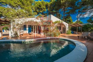 Chalet en Es Mercadal Poble. Chalet en son parc