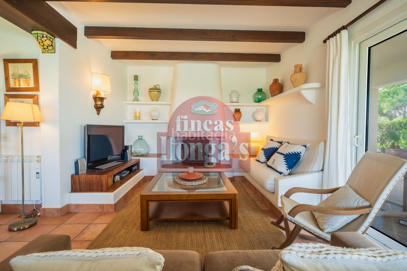 Foto 8c4fa0dc-23de-404a-8f7e-9f4b23035cb5. Chalet  exclusivo junto a la playa en Ciutadella en Ciutadella de Menorca