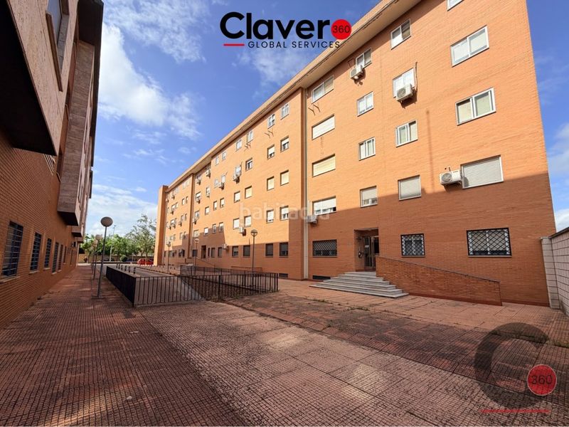 Foto ddc76f3a-8520-4dc6-9187-f38525359159. Pis amb aparcament a Avenida Elvas Badajoz