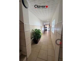 Location Appartement  Calle arturo gazul. Piso reformado en alquiler