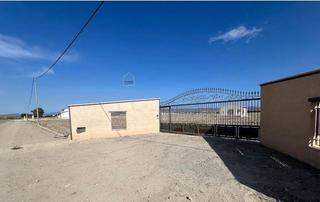 Local commercial à Campillo. Casa de aperos con parcela de 5000 m2