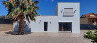 Chalet en Campillo. Chalet nuevo de obra con apartamento independiente en campillo