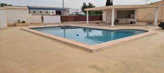 Edificio en Purias. Edificio con piscina