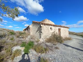 Masia  Bejar. Casa para reformar con terreno a 10 minutos de pto lumbreras