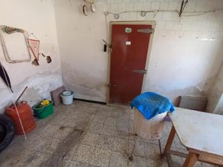 Masia  Calle calle francisco tirado. Casa con bajo comercialjunto al centro de puerto lumbreras