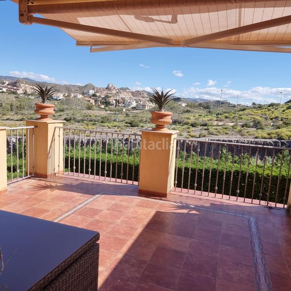 Foto c5f699d4-4b63-4ddc-8f9d-c8dab551f660. Planta baixa amb calefacció aparcament piscina a Águilas