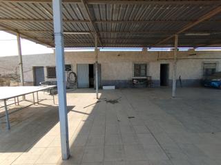 Haus in El Rubial. Casa de campo con llano e invernaderos el cocón águilas