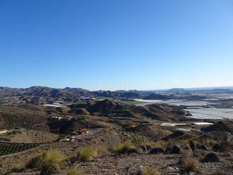Foto 614fdbf3-9d1b-47c8-bd61-853284574bf2. Terreny residencial a Azuara