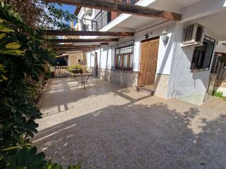 Casa adossada a El Hornillo. Chalet en águilas cuatro dormitorios, jardín, barbacoa, amplio e