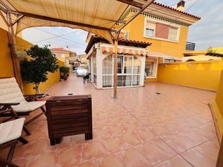 Casa adossada a Calabardina. Adosado en venta en calabardina  águilas murcia