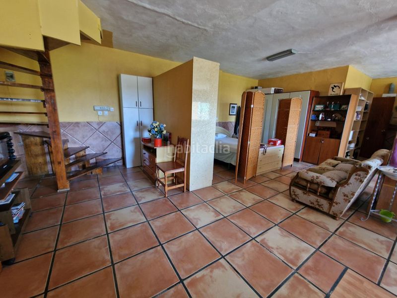 Foto f3aa99b8-a204-4727-a92d-55447364f5c2. Masia amb aparcament a Águilas