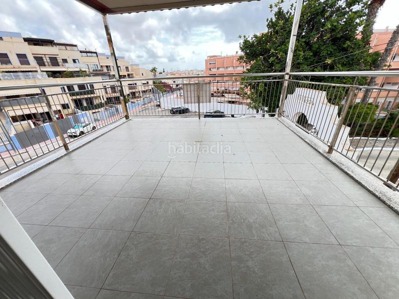 Foto 465ee8d0-4958-4683-9fc5-c8078c7bc883. Casa dúplex en urbanización primera linea en Calabardina aguilas en Águilas