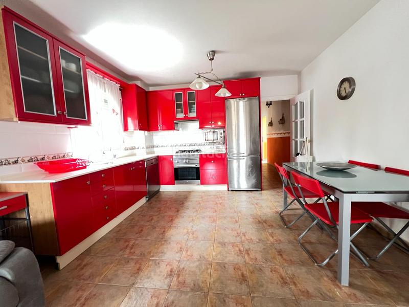 Foto fa9110f3-5654-4f5e-bcb3-bdc8c96b74c9. Casa dúplex en urbanización primera linea en Calabardina aguilas en Águilas