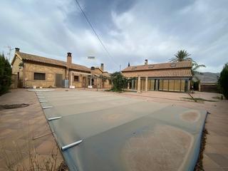 Xalet a Tercia. Villa de lujo a pocos minutos del centro