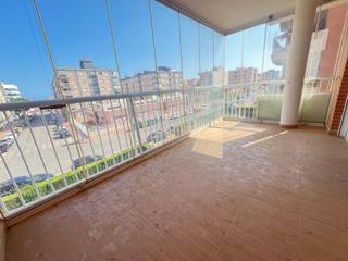 Pis  Calle paseo de los rosales. Piso a 200m de la playa con vistas al mar en las yucas águilas