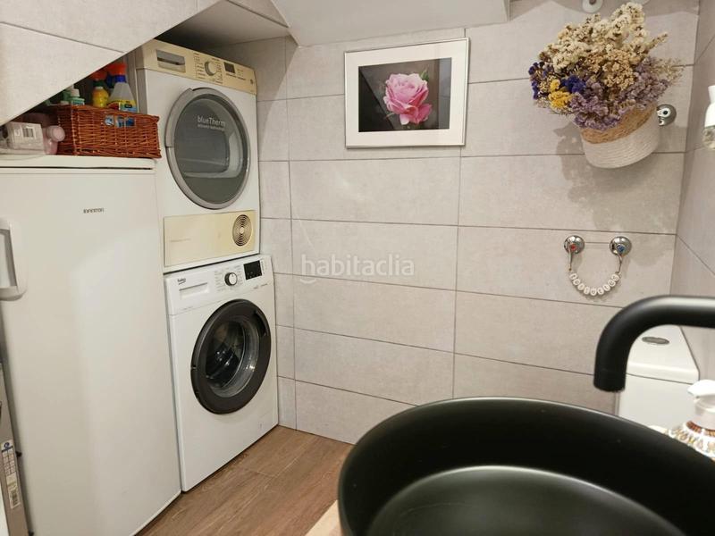 Foto 75bf9d03-a2e2-4630-8924-702a377abcd8. Casa aparellada amb aparcament a Sutullena Lorca