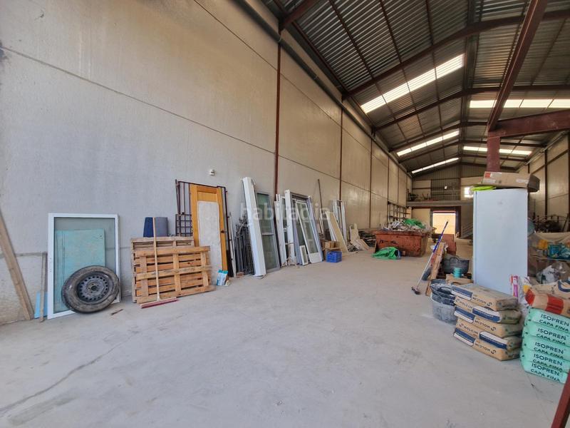 Foto d40fce28-25aa-4af9-a76d-e35888c17058. Capannone industriale in Águilas