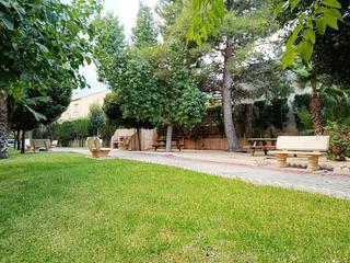 Dplex en Santa Quiteria - Virgen de las Huertas. Dplex de 5 dormitorios, uno en planta cero y jardn en virgen d