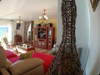 Chalet in Los Collados-Los Geraneos. Chalet moderno, con terreno y 4 dormitorios en águilas