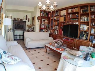 Pis a San Mateo. Piso de 4 dormitorios y vistas despejadas, en la avenida juan ca