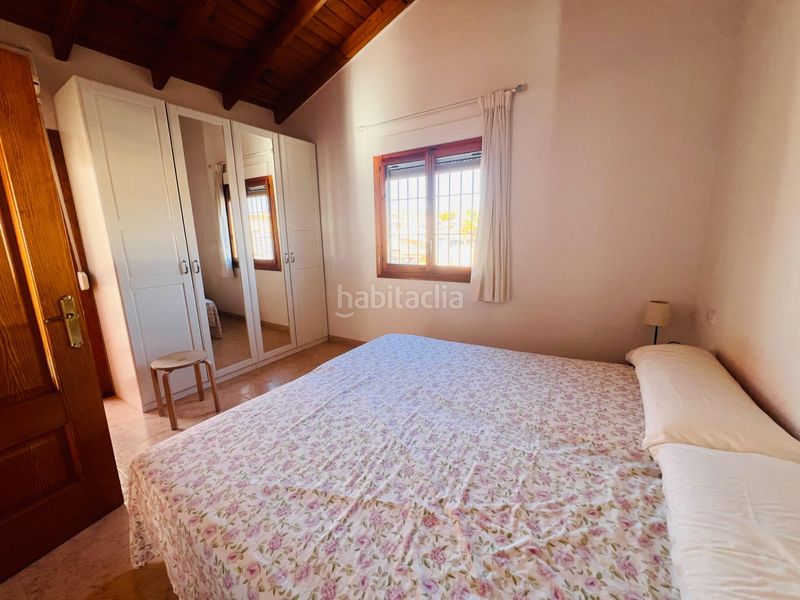 Foto 358c1212-5e13-45dd-8dbe-c773194dcc3e. Casa amb aparcament a Águilas