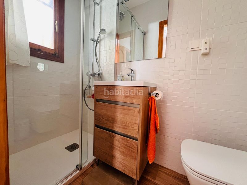 Foto 8c525d0d-d4ad-4c49-b21b-5444ced3767a. Casa amb aparcament a Águilas