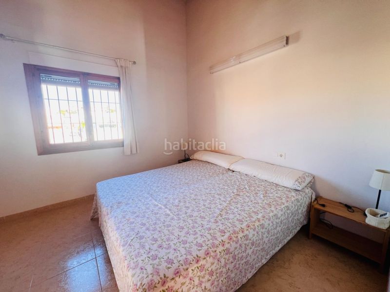 Foto d3e224ad-ea3f-4573-899d-607590966b6b. Casa amb aparcament a Águilas