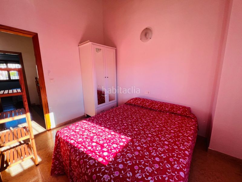 Foto d484c366-f44f-465e-9645-eef792fe1aca. Casa amb aparcament a Águilas