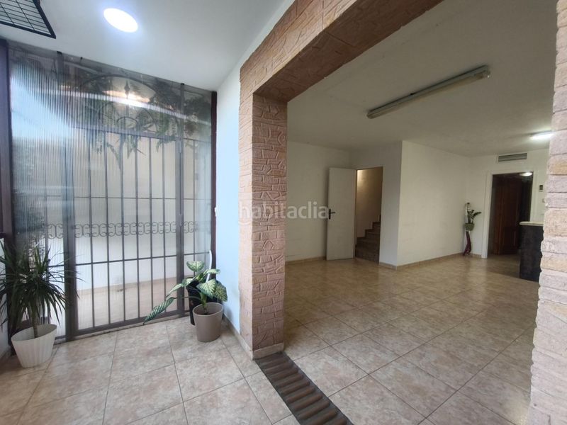 Foto 09c72e65-79b2-47c9-adef-c1ac77dba777. Casa amb aparcament a Águilas