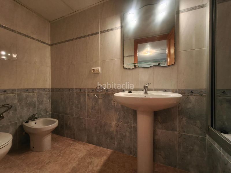 Foto 10ca05a3-6f3c-4c83-84c4-07e5e0228512. Casa amb aparcament a Águilas