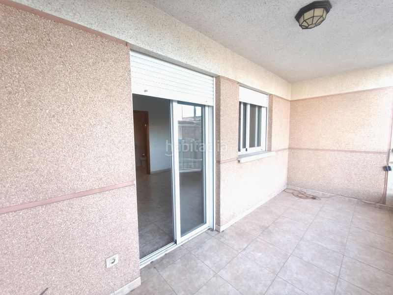 Foto 4786c5c9-7549-4b46-bd90-bdcbb3bba9b9. Casa amb aparcament a Águilas
