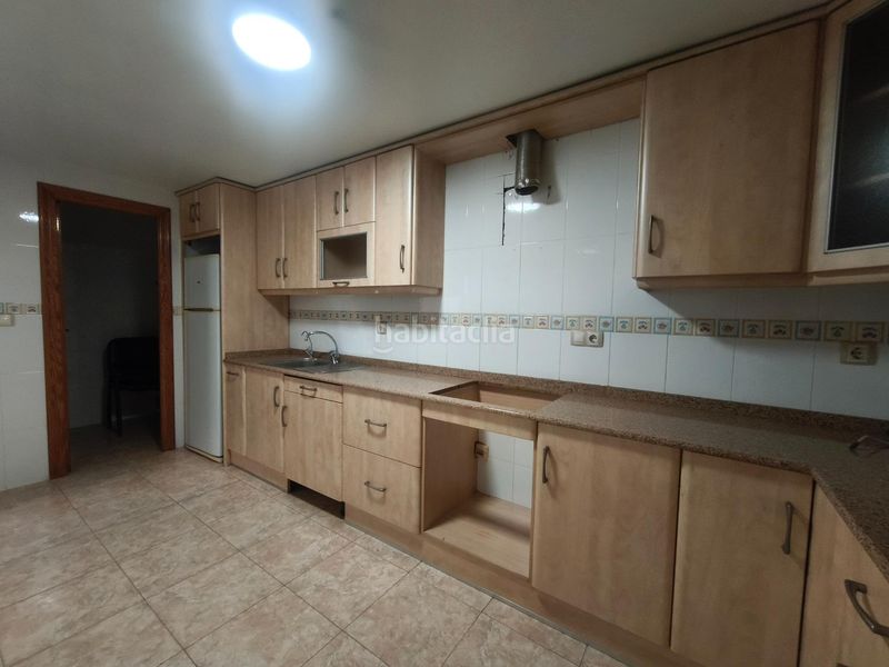 Foto 47f83268-b64b-465a-a4db-62626a3ea837. Casa amb aparcament a Águilas