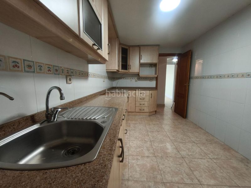 Foto 7ae957bb-14f7-41eb-9562-57b7dc44cfff. Casa amb aparcament a Águilas