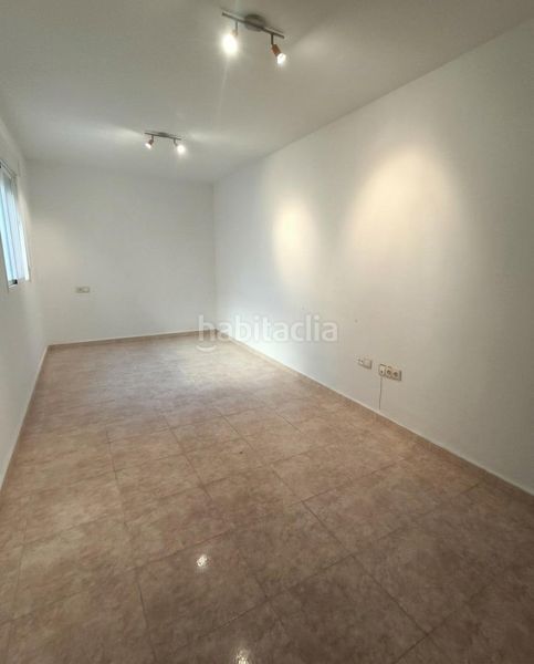 Foto 9eddcafa-5a7d-4f90-993b-5ae6944ffbf4. Casa amb aparcament a Águilas