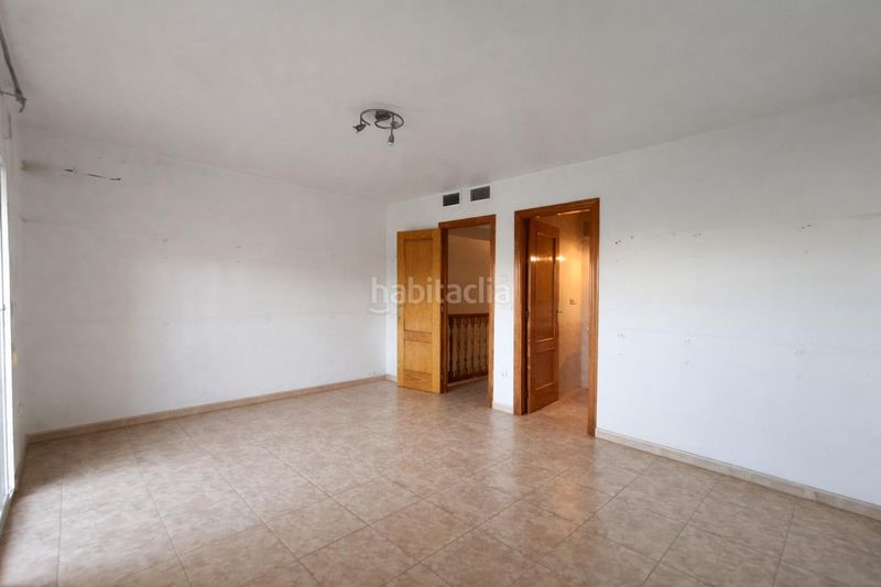 Foto a8d60418-d60e-44dc-b735-381b57d7d05c. Casa amb aparcament a Águilas