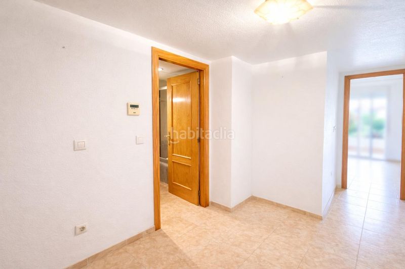 Foto f76c2d51-a12a-4dfe-b74d-1636c03ad3a4. Casa amb aparcament a Águilas