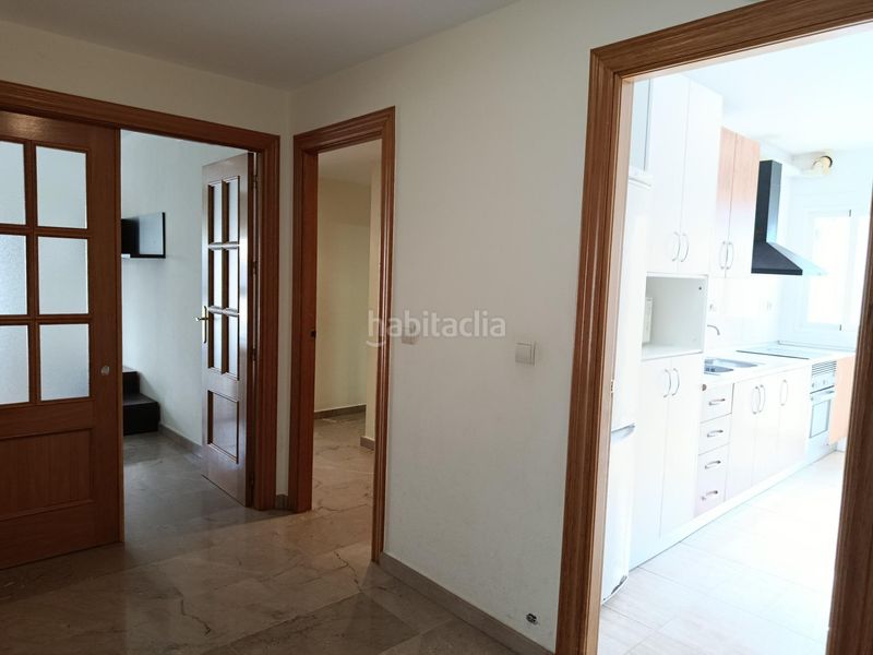 Foto a9fda69b-015d-4d11-b334-e31965e5b7b0. Pis amb aparcament a San José Lorca